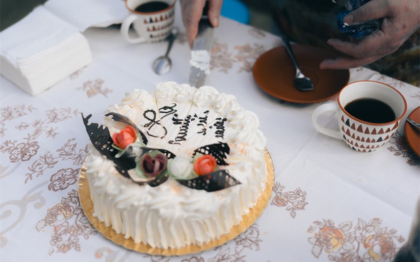 funny things to write on a cake