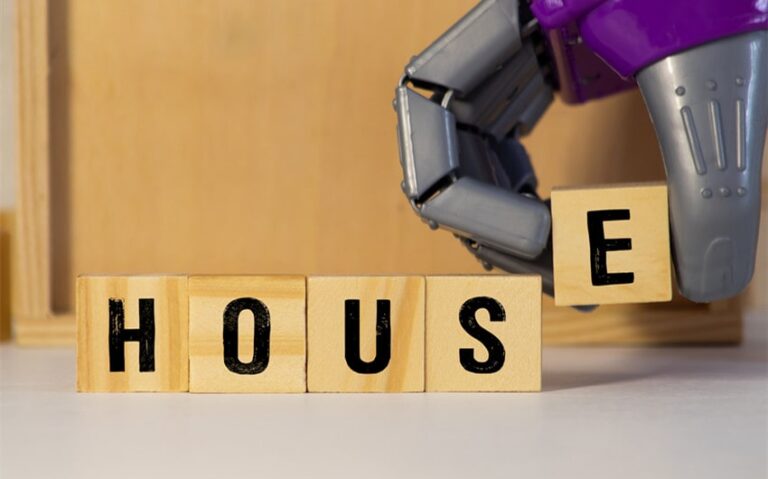 Creative Writing: 175 Words That Rhyme with House