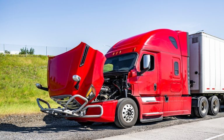 Handling Personal Injury Claims Involving Texas Commercial Trucking Accidents