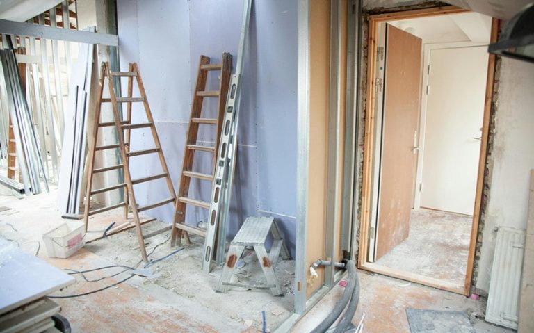 How to Utilize Storage Services During Home Renovations